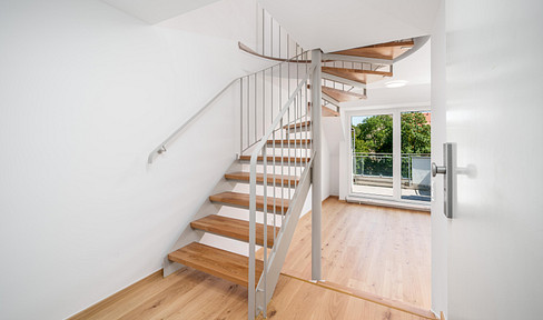 RARITÄT IM LEHEL | Modernisierte Maisonette mit Grünblick & TG – provisionsfrei