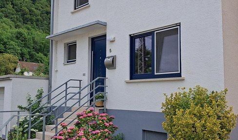 Beautiful terraced house in Kirn.
