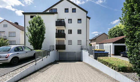 Charming 2-room ground floor apartment with a private garden area - partially renovated!