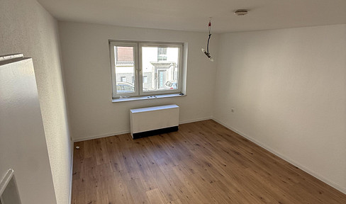 2-room apartment with balcony in a popular location in Essen-Holsterhausen.