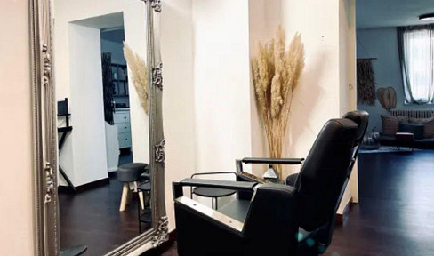 HAIRDRESSING SALON IN THE CITY CENTER OF BÖBLINGEN.