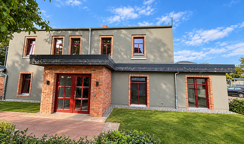 Vollsaniertes Hinterhaus mit Garten, Kamin & offener Wohnküche, wahlweise mit 3 oder 4 Zimmern