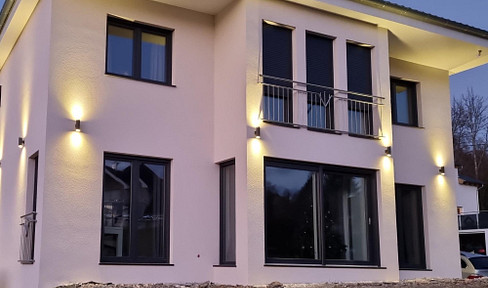 FREE OF COMMISSION!!!! Exclusive single-family home in a beautiful location!!!!