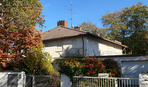Gegen Gebot ohne Provision: Großzügige Doppelhaushälfte in München-Hadern