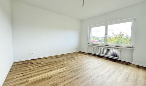 *NEW & NO COMMISSION* Renovated 3-room apartment in Essen-Bergerhausen – suitable for owner-occupiers and investors, also ideal for shared living.