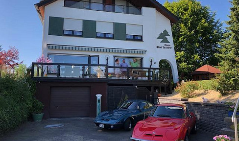 Freistehende Traum Immobilie im Grünen mit  Baugrundstück, Wohnung und Apartment