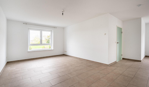 * Spacious 3.5-room apartment | 94 m² | Equipped kitchen and balcony *