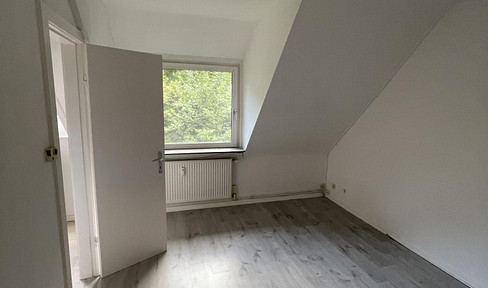 Bright, one-bedroom apartment in the Grüner Rissen district.