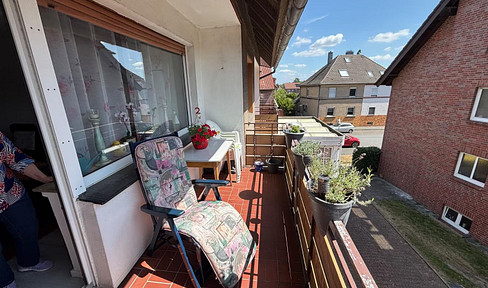 Quiet 2.5-room apartment with a balcony, located in a good area.