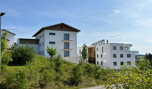 Großzügige 2-Zimmer-Wohnung mit 61,95 m², Balkon, Einbauküche, schöne Fernsicht