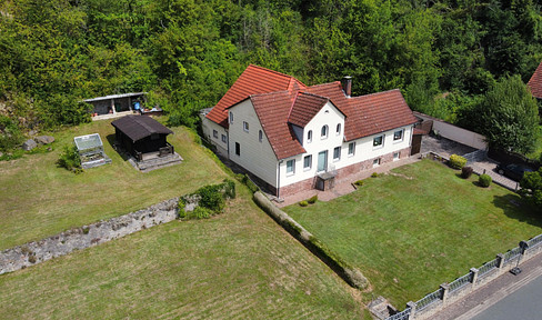 Einfamilienhaus mit Weserblick, 160m², 2 Baugrundstücke (2163m²), provisionsfrei
