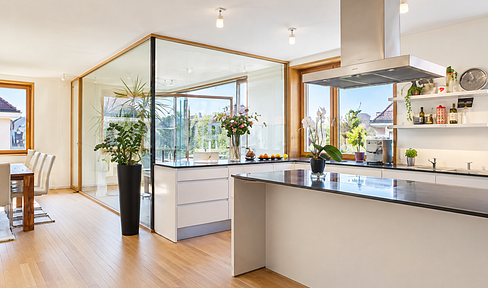 Außergewöhnliche, exklusive 6 Zimmer Wohnung in München/Schwabing