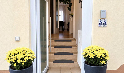 Wohnen wie im eigenen Haus! Bungalow mit Pool, Sauna & Garage – Provisionsfrei