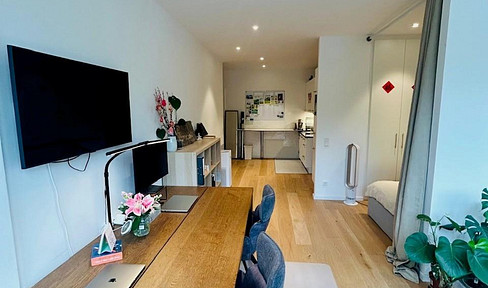 Attractive 1-bedroom apartment - includes kitchen, built-in wardrobe, washing machine, and more.