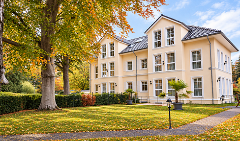 Brand new residential complex near the Elbe River (2 townhouses combined).