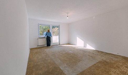 Sofort frei: Helle 3-Zimmer-Wohnung mit Westloggia ins Grüne, Aufzug und TG-Stellplatz