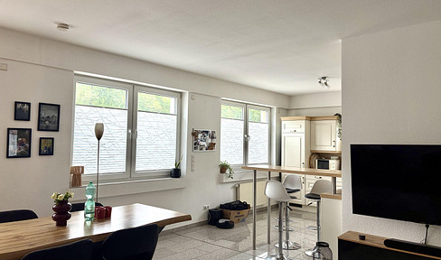 Gemütliche und helle 3-Zimmer-Wohnung mit Terrasse und Einbauküche in sehr guter Lage