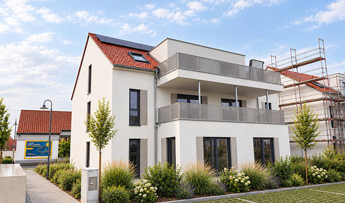 Modern 2-room apartment with a large balcony, fitted kitchen, and fiber optic internet.