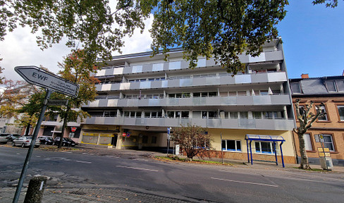 Sehr schöne helle 3ZKB in FT-City, zu Fuß alles in der Nähe, Bahnhof, Ärzte, Schule ect.