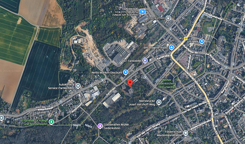 Commercial space with a wide range of possibilities!