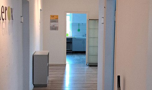 Provisionsfrei zu vermieten: Moderne, helle Büroräume 140 m² im Herzen von 53937 Schleiden.