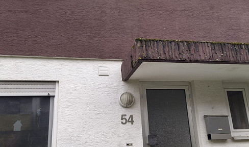 1 room apartment for rent.