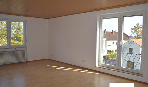 Helle, gut geschnittene 2 Zimmer Wohnung