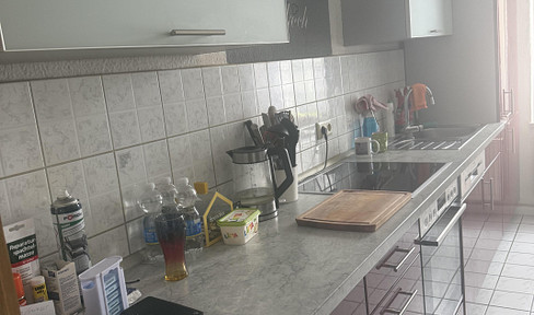 Großzügige, sehr helle 3-Zimmerwohnung mit Einbauküche!