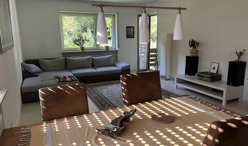 No commission - Charming attic apartment with plenty of natural light, located in a green area.