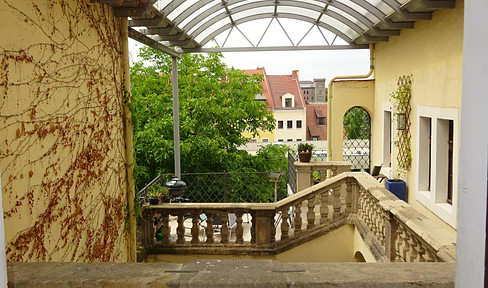Quiet maisonette apartment with fitted kitchen in the old town of Görlitz.
