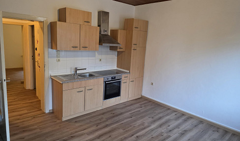 Frisch renovierte 1,5 Zimmerwohnung mit Einbauküche am Glasmacherviertel in Gerresheim