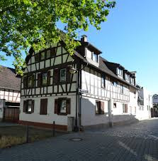 2, 5 rooms west Frankfurt - english see appendix