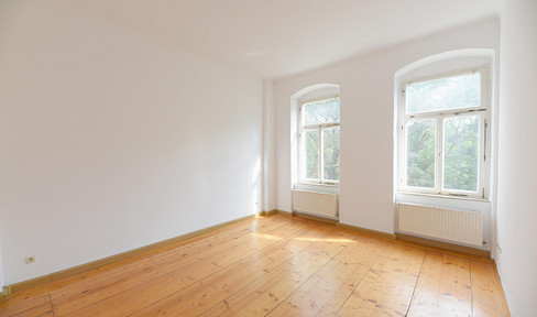 Dresden-Neustadt - quiet location: Beautiful 2-room apartment CO 2nd floor re E9