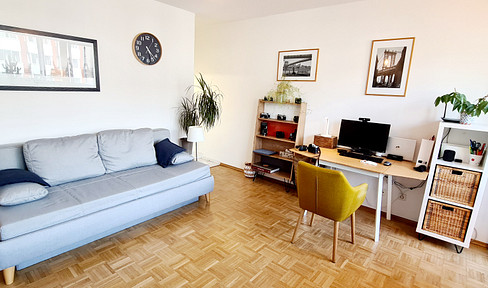 Best Schwabing, bright 1-room apartment, fitted kitchen, washing machine, loggia