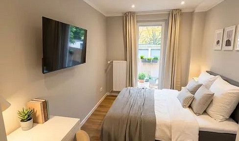 Erstbezug! Möbliertes Zimmer mit eigenem Balkon in frisch sanierter 4er-WG