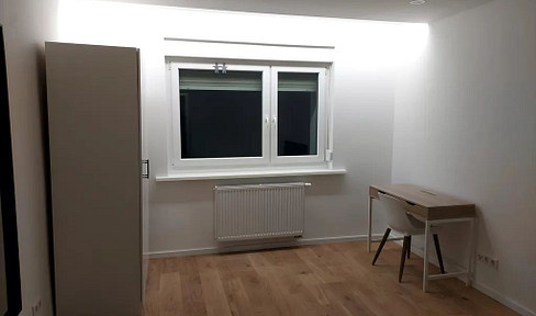 Modernes 18m² Zimmer mit Balkon – ab sofort frei!