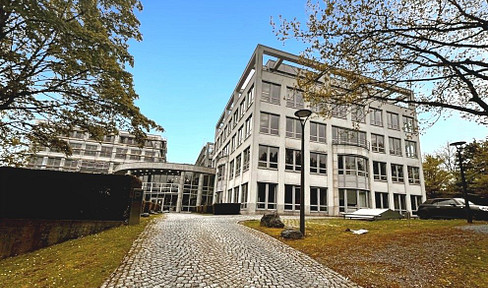 Office space for rent: 1,082 m².