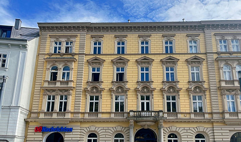Office space for rent, 499 square meters.