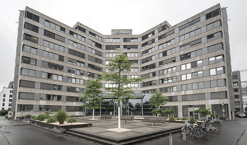 Office space for rent: 1,328 square meters.