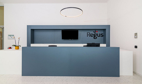 Office space for rent: 4,979 square meters.