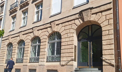 Pronájem kanceláře 4.204 m²