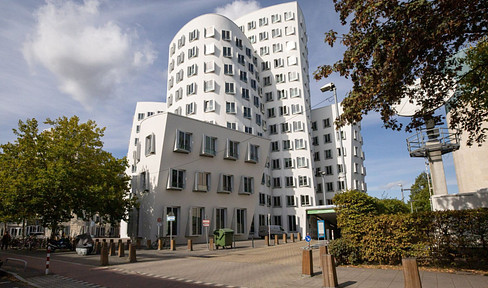Office space for rent: 1,098 m²