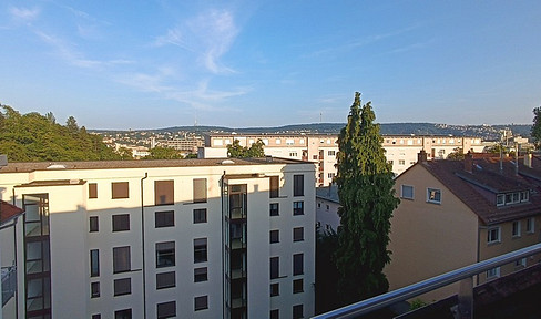 Stilvolle 2-Raum-DG-Wohnung in Stuttgart Zentrum