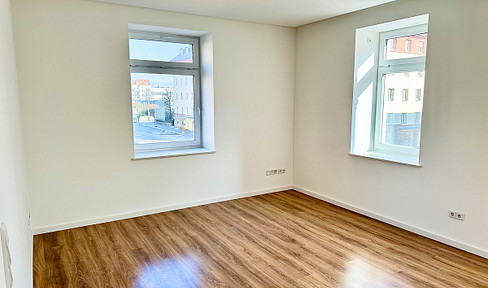 First occupancy in Plagwitz: Stylish 2-room apartment with underfloor heating and top-quality features.
