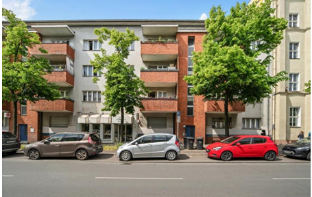 Frisch komplett renovierte Wohnung, voll ausgestattet mit hochwertigen Maßmöbeln -Provisionfrei