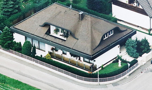 Spacious house in a beautiful location.