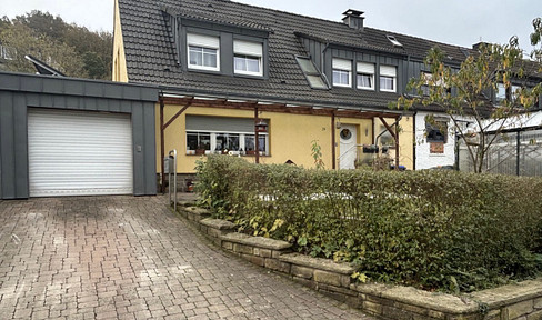 Detached house located on the edge of a forest in Herdecke.