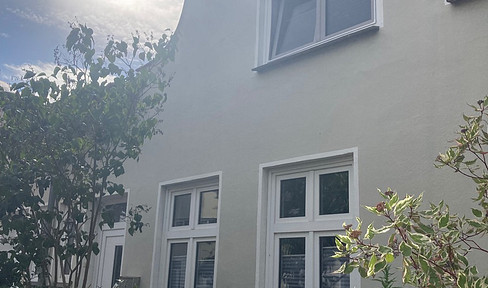 Terraced house located on a leasehold property.