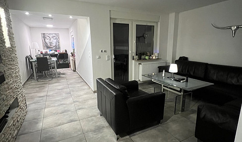 Familienfreundliches Reihenhaus mit Sauna * Provisionsfrei *