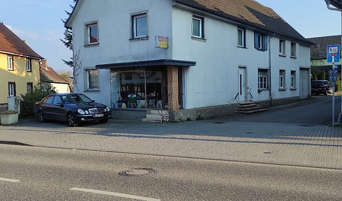 For sale by private individual: Partially renovated residential and commercial building.